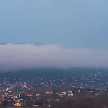 Villetta A Schiera Βίλα